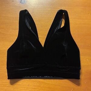 YEAR OF OURS Velour Sports Bra - Black Small
